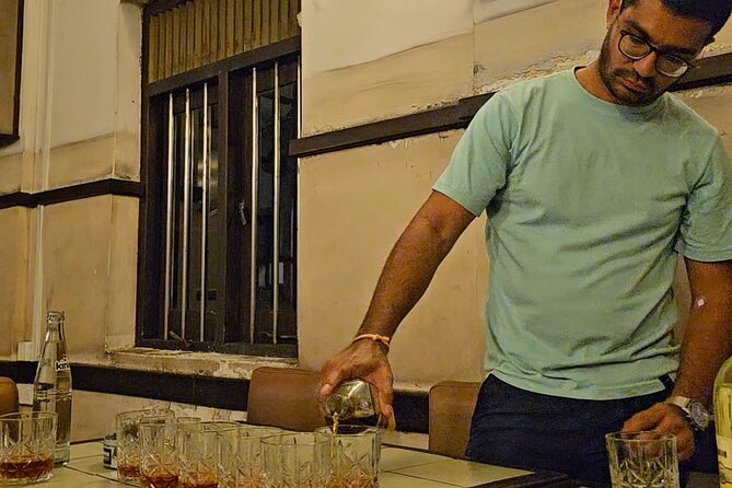 Dodgy Bar Tour in Colombo - Quick take