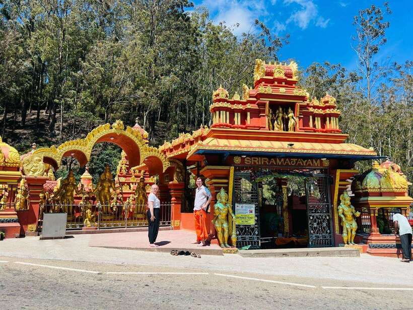 Ella Day Tour from Kandy with tea factory - Little Adam’s Peak (Mini Adam’s Peak) hike: the payoff view