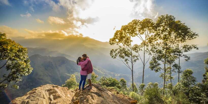 Ella Rock & 9 Arch Bridge, Little Adams Peak with Transfer - What to Bring (And What Not to Bring)