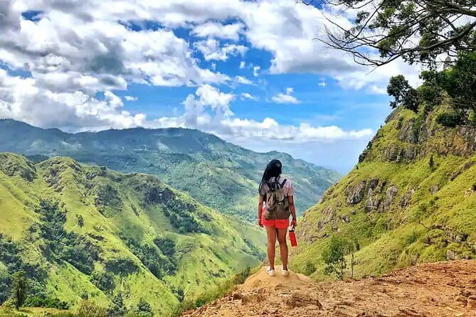 Ella Rock Hiking Tours ( sunrise-tour ,good morning tour,sunny afternoon tour ) - Entering Ella Rock Without the Stress