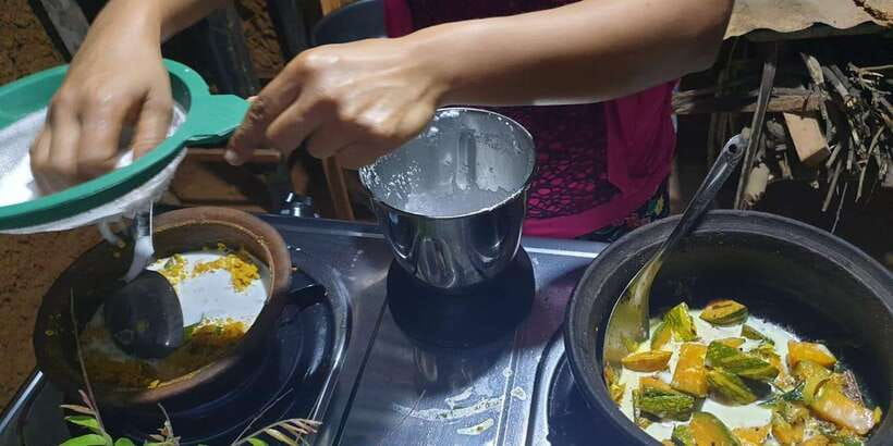 Ella: Sri Lankan Cooking Class with Neranji at Homestay - Choosing your dishes: curries, sambol, roti, and seasonal produce