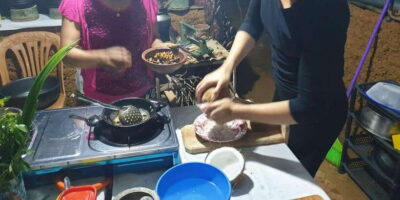 Ella: Sri Lankan Cooking Class with Neranji at Homestay - Meeting Neranji in her homestay kitchen