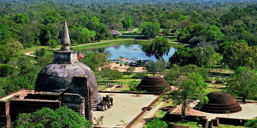 Exclusive: Sigiriya Fortress & Polonnaruwa Guided Tour - Climbing Sigiriya Lion Rock: frescoes, palace remains, and big views