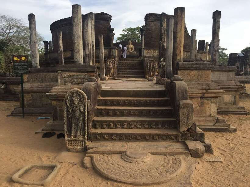 Exclusive: Sigiriya Fortress & Polonnaruwa Guided Tour - Should you book this Sigiriya and Polonnaruwa day tour?