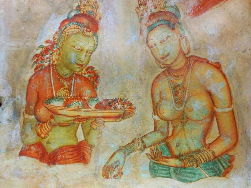From Colombo: All Inclusive Sigiriya, Dambulla &Village Tour - Know what to expect at the summit: Views, stairs, and temple rules