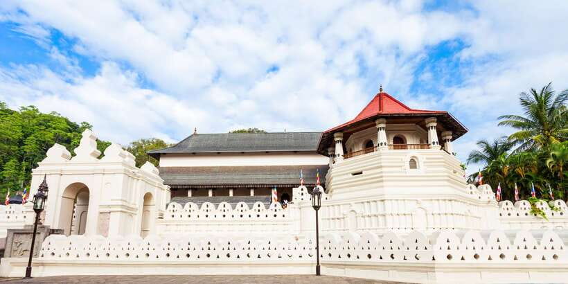 From Colombo: Kandy Full-Day Trip - Temple of the Sacred Tooth Relic: what to expect and how to act