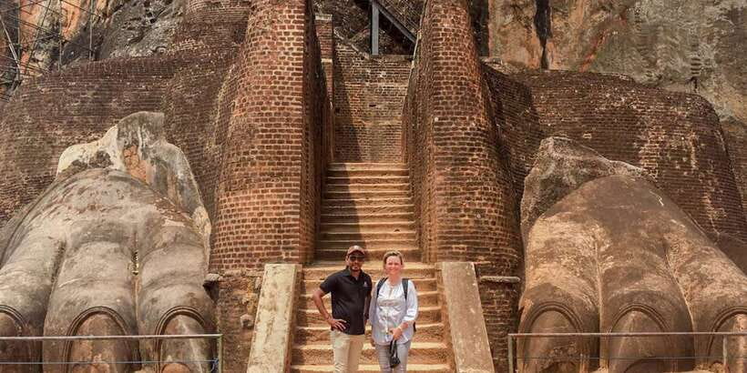 From Colombo: Sigiriya and Dambulla Full-Day Private Tour - Dambulla Cave Temple: Five Caves and Hundreds of Buddha Figures