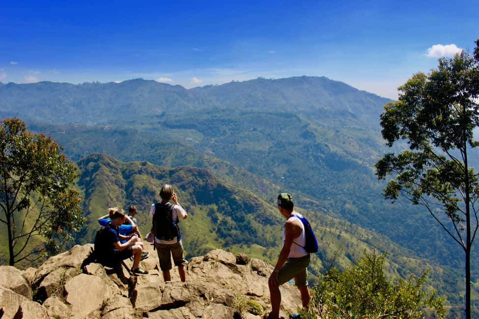 From Ella : Waterfalls, Nine Arch Bridge, Little Adam's Peak - Secret Waterfall: the hike that trades comfort for a great view