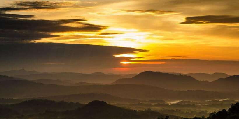 From Kandy: All Inclusive Adams Peak Epic Guided Hike - Why Adams Peak (Sri Pada) feels different from other Sri Lanka hikes