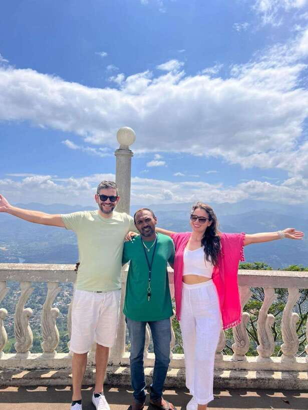From Kandy: Ambuluwawa Full-Day Tour with Local Guide - Tea factory, wood carving family house, gems: local craft stops that can be optional