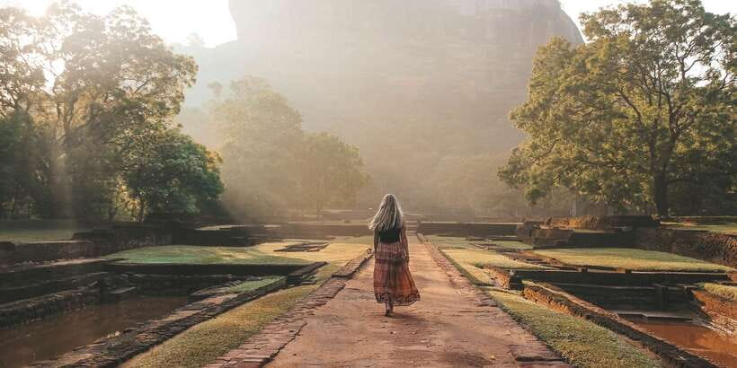 From Kandy: Sigiriya and Dambulla Day Trip - Stop 1: Dambulla cave temple complex (45 minutes, mostly your pace)