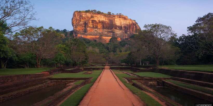From Kandy: Sigiriya and Dambulla Private Day Tour - Private transport and guides: what you’re paying for (and what you should watch)