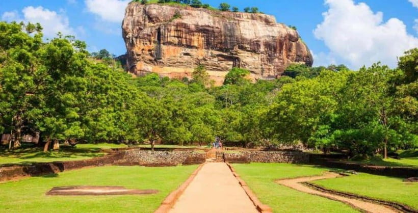 From Kandy: Sigiriya Guided Tuk-Tuk Tour - Sigiriya vs Pidurangala: picking the right rock fortress vibe