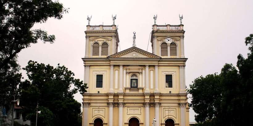 From Negombo: City Tour & Fishing Village Tour by Tuk-Tuk - A 4-hour tuk-tuk circuit through Negombo’s fish, faith, and forts
