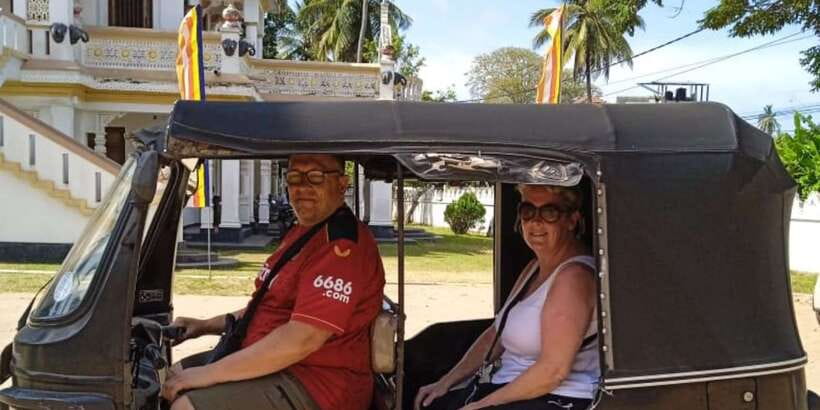 From Negombo: City Tour & Fishing Village Tour by Tuk-Tuk - Lellama seafood market: where Negombo feels most real