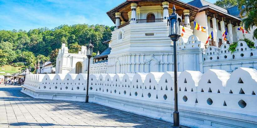 From Sigiriya: Kandy Transfer with Dambulla and Spice Garden - Smooth Pickup and a Real 5-Hour Transfer Day