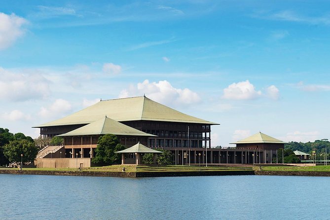 Full-Day Colombo City Tour (Private Car) - Gangaramaya Temple and Independence Square: religion plus nation-building