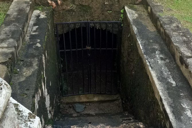 Galle day tour - Colombo to Galle trip - All Included - Galle Dutch Fort: UNESCO walls, colonial streets, and serious sea history