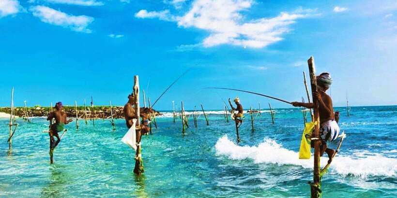 Galle Day Trip - River Safari, Sea Turtle & Stilt Fishermen - Entering Galle Fort: Portuguese Foundations and Dutch Defenses