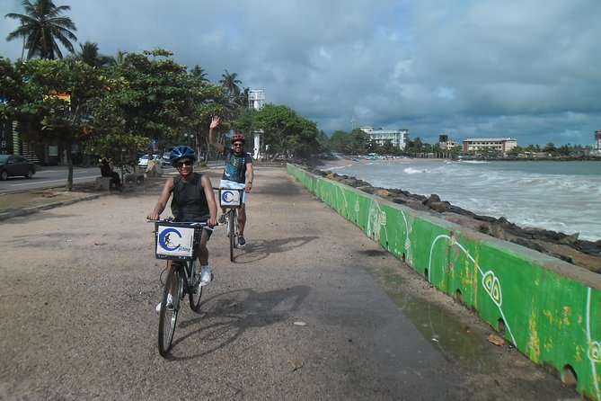 Galle Fort and City Cycling Tour - Choice of E-Bike or Manual - The First 30 Minutes: Training, Safety Gear, and Getting Oriented