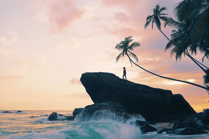 Galle Instagram Tour: Most Famous Spots (Private & All-Inclusive) - Lunch, bottled water, and what “all fees included” really means