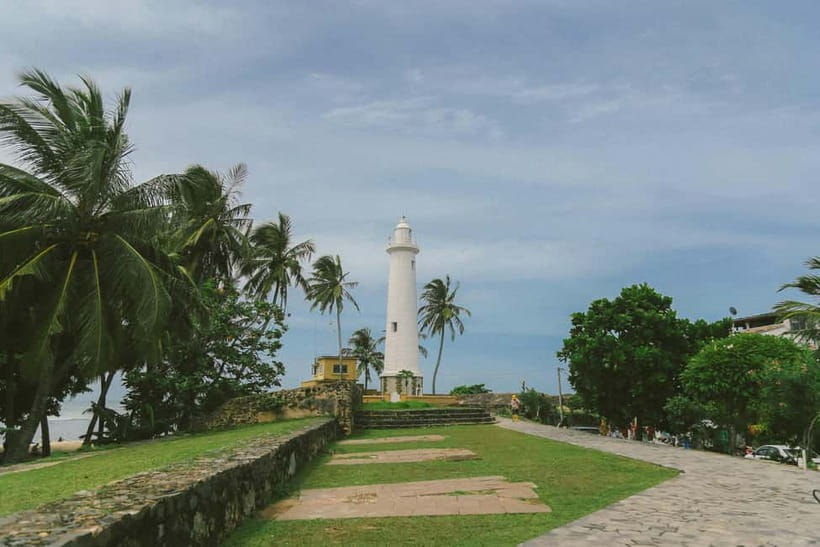 Galle Private Day Tours with Sea Turtles visit & Boat Safari - Getting Picked Up and Staying Comfortable in the Heat