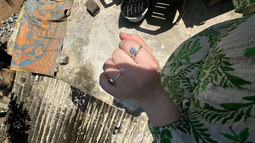 Galle : Traditional Jewellery making workshop - First Impressions in Kotapola: A Home Workshop, Not a Showroom