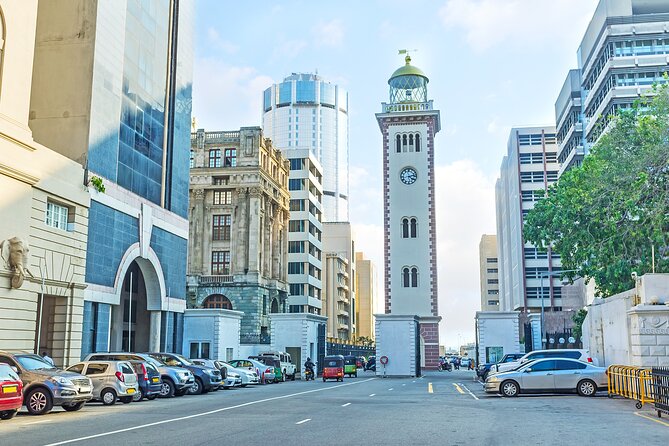 Half Day City Tour of Colombo - Pettah and the Fort area: where history meets shopping and real life