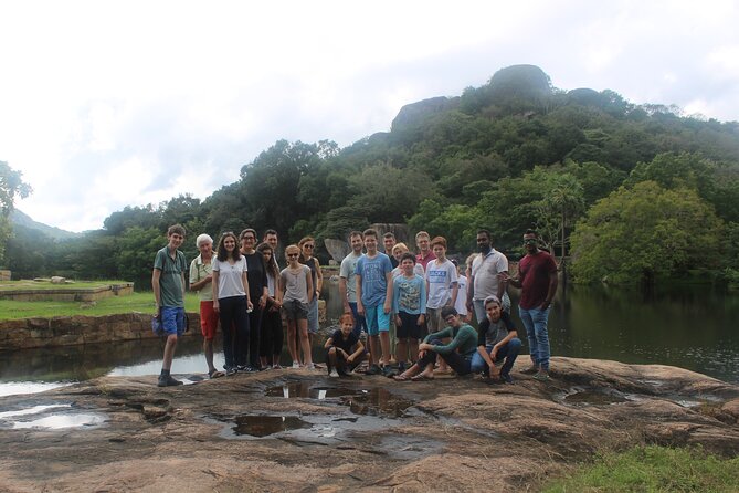 Highly recommended multi day tour in Sri Lanka - Entering Sri Lanka from Colombo: the “private road trip” feel