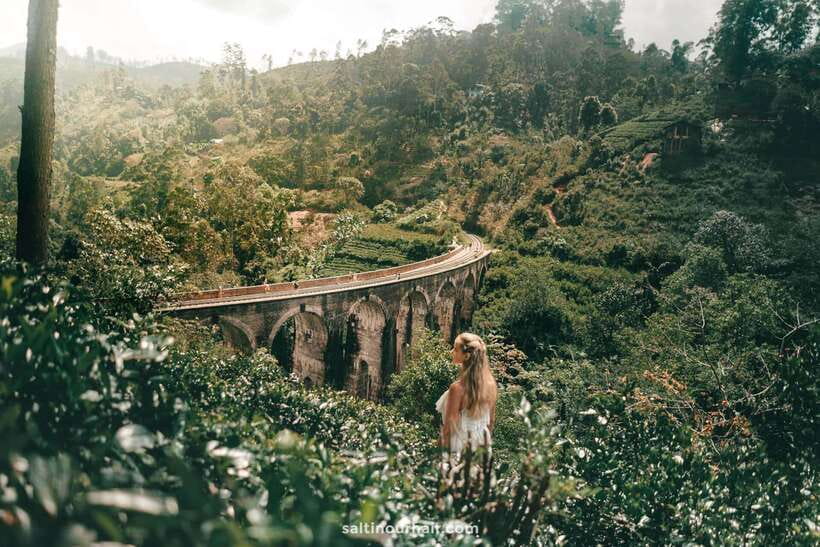Hikkaduwa/Galle/Mirissa/Hiriketiya/Tangalle:Day Trip to ELLA - Demodara to Ella Train Ride: The Photo Hack Is Seat Choice
