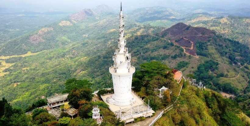 Kandy: Ambuluwawa Day Tour by TukTuk with Local Guide - Royal Botanical Gardens (Peradeniya): orchids, ferns, and a calm walk