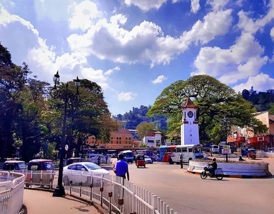 Kandy: City Explore with Local Guide By Tuk Tuk - The Temple of the Tooth: Sacred, Busy, and Worth the Early Planning