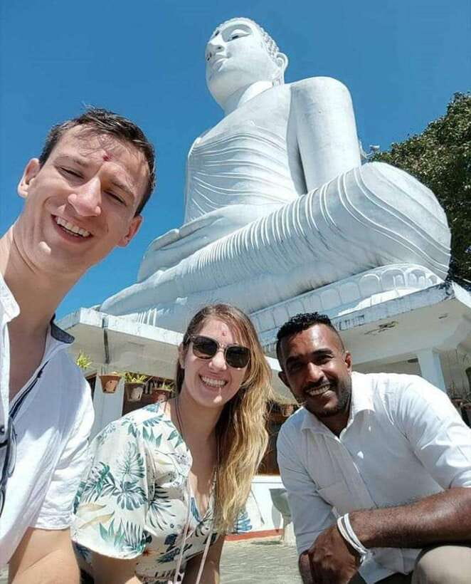 Kandy City Tour By Tuk Tuk - Royal Botanical Garden and Mahaweli River Breaks: A Cooling Pause From Town