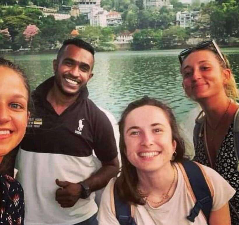 Kandy City Tour By Tuk Tuk - Gems, Wood Carving, and Batik Workshops: Craft Stops That Actually Teach