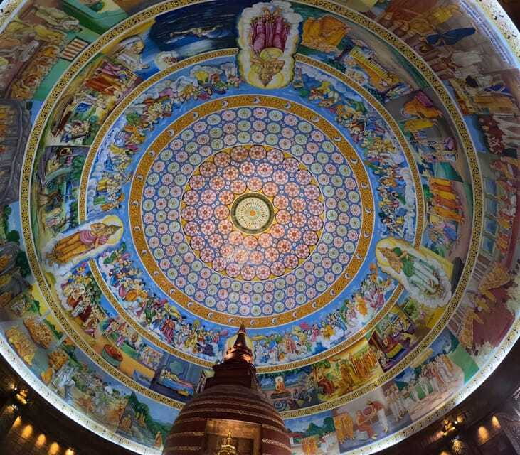 Kandy: Guided City Tour by Tuk-Tuk - Asgiriya stupa: a spiritual stop with local context