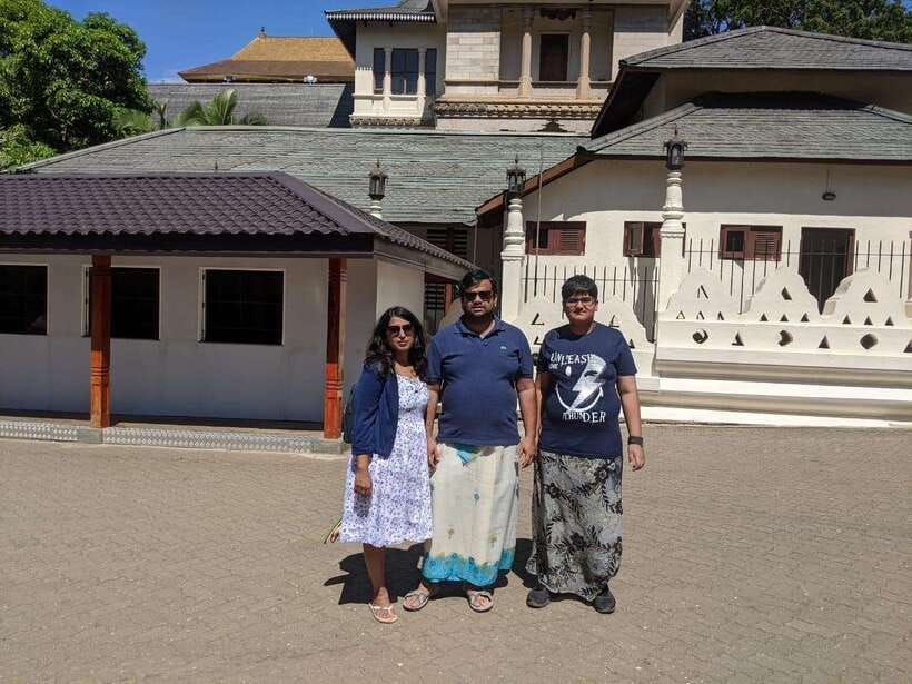 Kandy & Pinnawala & Tea Factory Full Day Tour From Negombo - The tea factory and tea estate stop: what to pay attention to