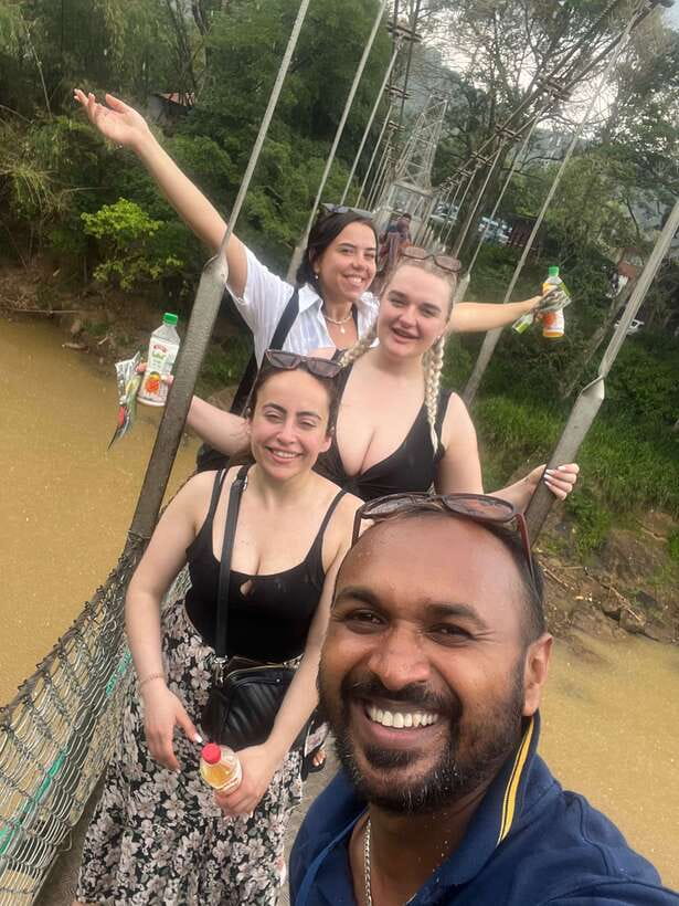 Kandy Private Guided City Tour by Tuk Tuk - Royal Palace Complex area: Temple of the Tooth plus museum stops