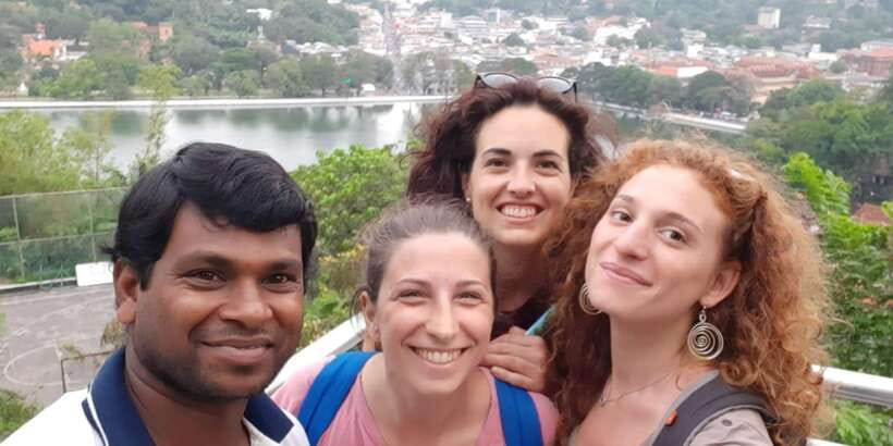 Kandy: Private Guided Tour with Local Highlights by Tuk Tuk - Local Restaurant Break: Eat Local and Get Better Plans for the Rest of Your Day