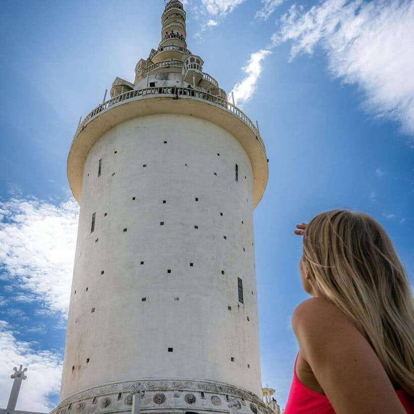 Kandy to Ambuluwawa Tuk Tuk Tour - Ambuluwawa Tower and Kandy View Point: the viewpoint payoff