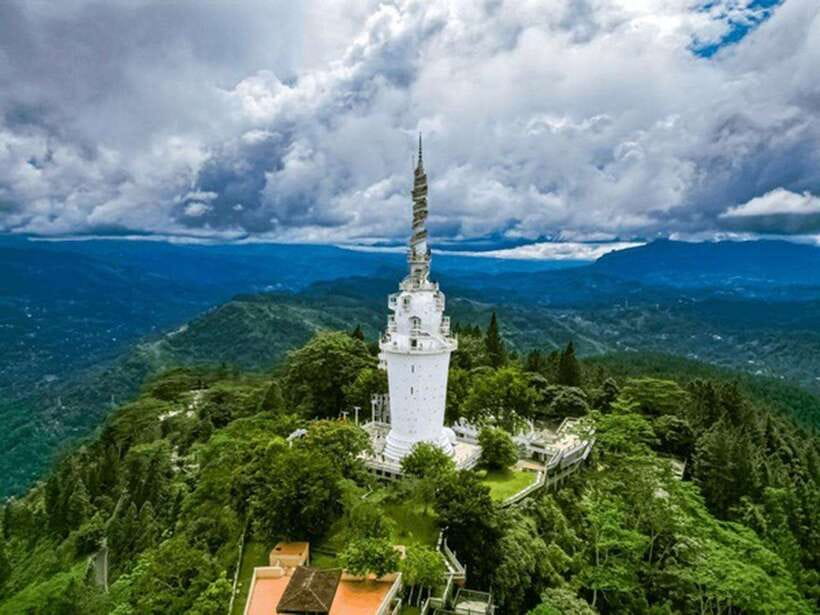 Kandy to Ambuluwawa Tuk Tuk Tour - National Gem and Geological Museum: science + story in one stop
