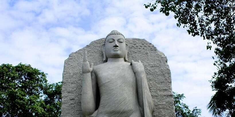 Marino Beach Colombo - Colombo City Tour - Colombo Port Maritime Museum and learning by looking