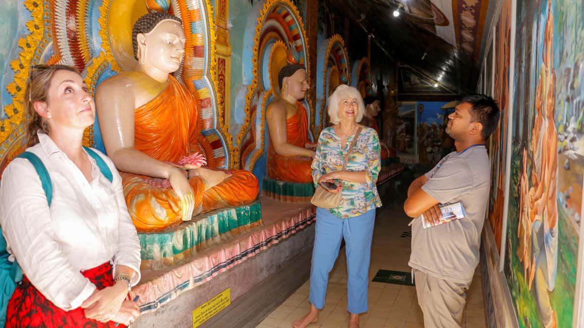 Negombo: private half day city tour with hotel transfers - Tharaka’s Tour Style: Professional, Funny, and Adaptable