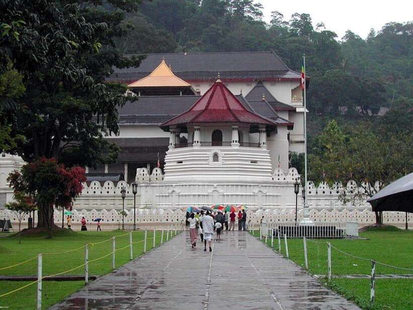 Pinnawala,Kandy Day Tour from Colombo/Negombo - Kandy viewpoints: panoramic looks above the city