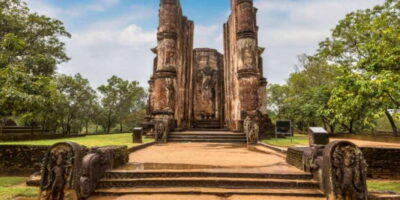 Polonnaruwa Day Tour With Minneriya NP Elephant Safari - What Polonnaruwa stops feel like in real time