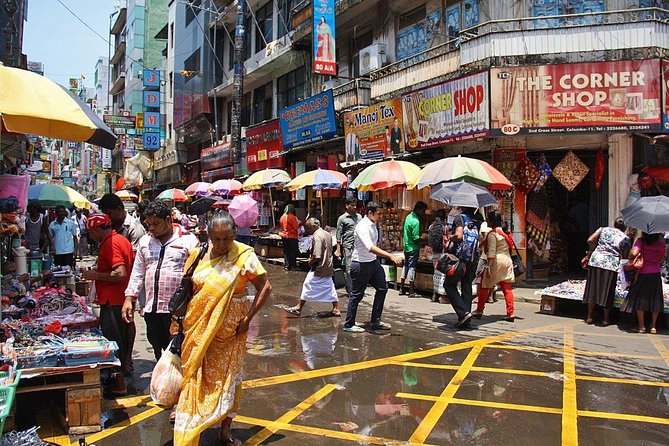 Private City tour in Colombo By tuk tuks or Cars - Transport, comfort, and pacing: tuk-tuks vs cars in real Colombo time