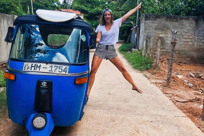 Private Colombo Sightseeing By Tuk Tuk - Stop 2: Jami Ul-Alfar Mosque, Harbour Sights, and Fort Clock Tower Views