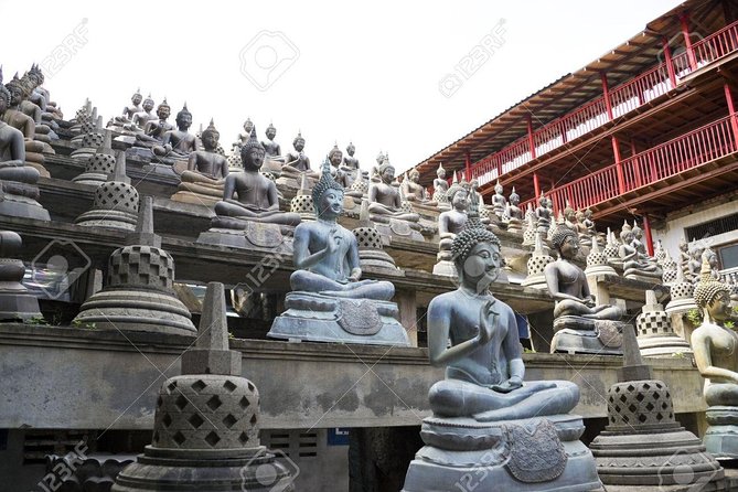 Private Night Tour in Colombo with Street Food Tasting - Kelaniya Raja Maha Vihara: the reclining Buddha moment