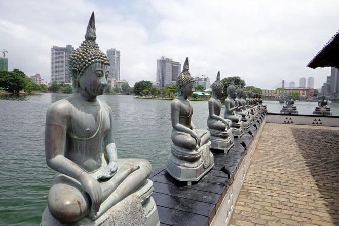 Private Tour of Colombo with Ajeet De Soyza - Colombo Fort: finance district views and the city’s power centers
