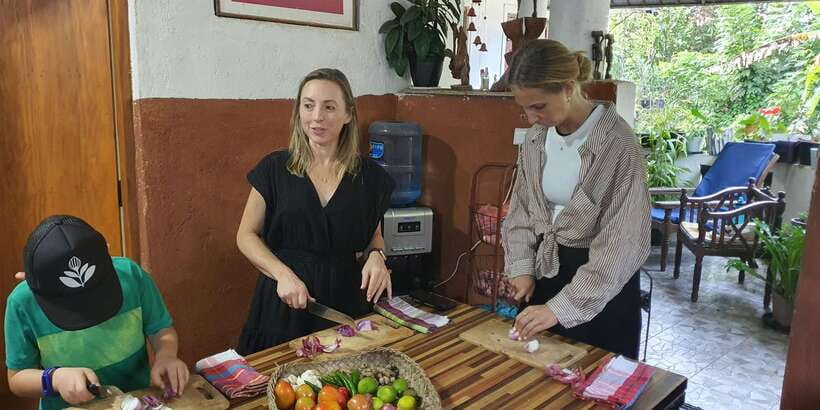 Private Traditional Sri Lankan Cooking Class in Kandy - Lunch that feels local: eating what you cooked (and why it’s satisfying)