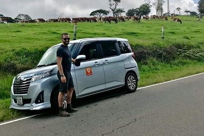 Private Transfer from Colombo Airport (CMB) to Colombo - What Happens After You Meet: From Paging Area to the Car